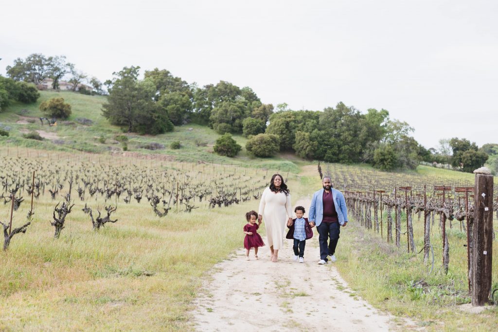 FAMILY PORTRAITS: How to prepare, How to pick outfits, and everything in between